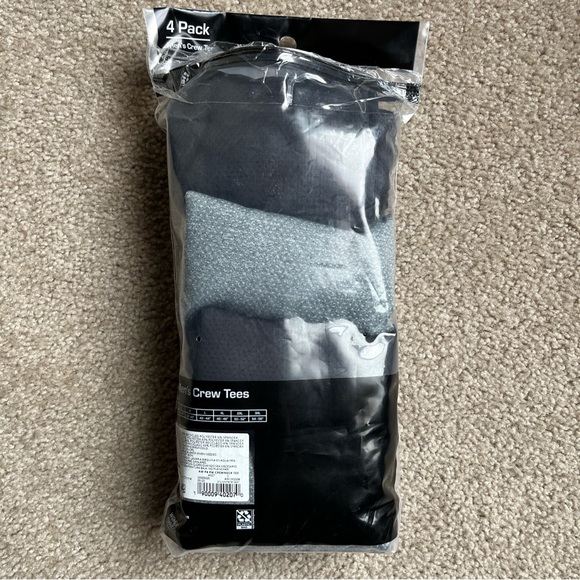 4 Pack Athletic Works Mens Polymesh Crew T-Shirt Size S (34-36) Black / Gray - Picture 3 of 9